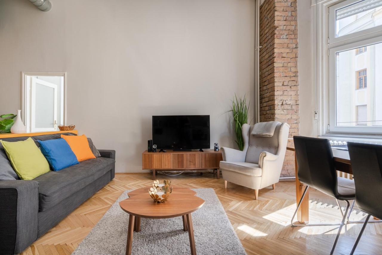 W24- Boutique Apartments, Best Location. By Bqa Budapest Luaran gambar